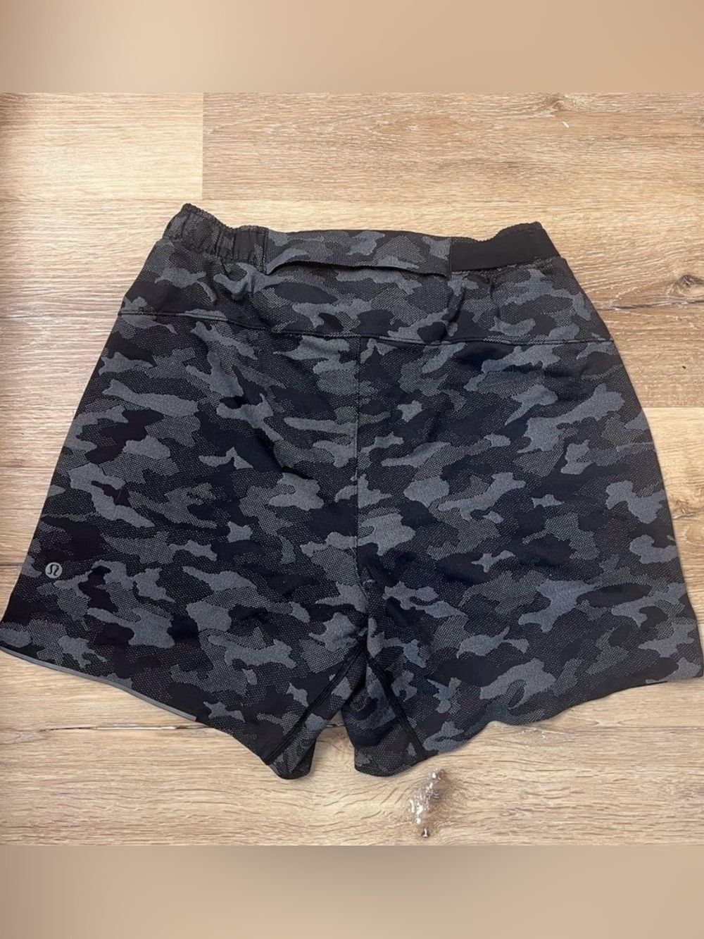 Surge Shorts 6 in inseam - Picture 2 of 3